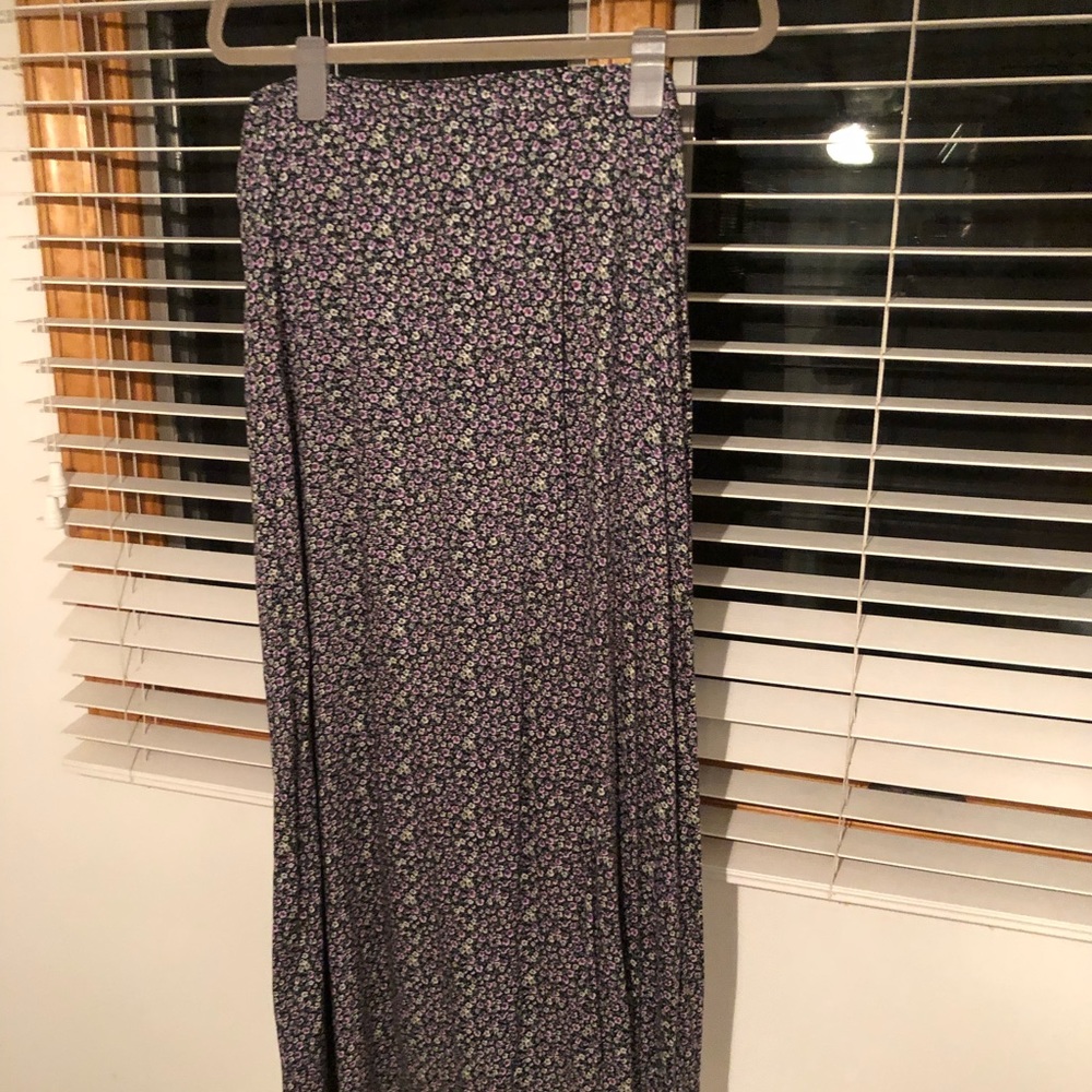 Vintage Studio| women’s size large, long floral pattern skirt